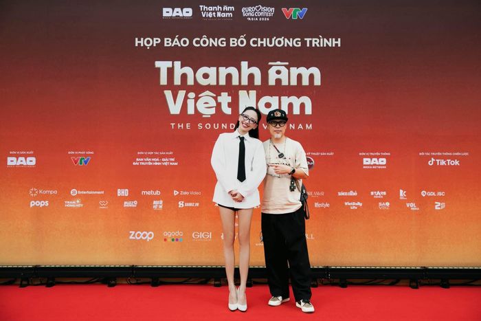 Tóc Tiên trở thành đại diện Việt Nam tham gia "Eurovision Song Contest Asia" mùa đầu tiên tại Thái Lan vào đầu tháng 11 tới đây.
