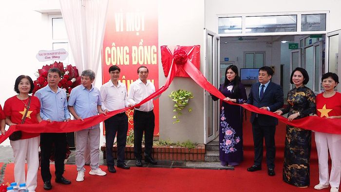 Cơ sở tại số 6 phố Gia Thụy được tận dụng điểm trạm y tế dôi dư sau sắp xếp bộ máy chính quyền hai cấp, do Trạm Y tế phường trực tiếp phụ trách chuyên môn.