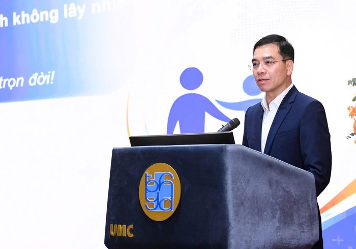TS BS. Hà Anh Đức - Phó Chủ tịch Hội đồng Y khoa Quốc gia, Cục trưởng Cục Quản lý Khám, chữa bệnh, Bộ Y tế cho rằng an toàn người bệnh cần được mở rộng từ điều trị nội trú sang toàn bộ quá trình chăm sóc. Ảnh: LH