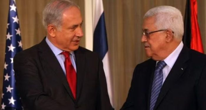 Phía Palestine phản đối quyết định của Mỹ. Chính quyền Palestine cho rằng biện pháp này không có cơ sở và làm tổn hại những nỗ lực khôi phục lòng tin cũng như quan hệ Palestine - Mỹ.