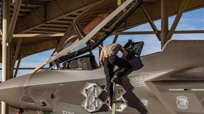 Thương vụ F-35 nằm trong loạt hợp đồng vũ khí lớn mà Arab Saudi đang thúc đẩy với Mỹ trong năm nay.