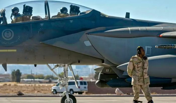 AN/AAR-57 sử dụng các cảm biến quang - điện tử để phát hiện bức xạ từ tên lửa đang tiếp cận, kể cả những loại sử dụng đầu dò hồng ngoại mà hệ thống cảnh báo radar chiếu xạ không nhất thiết phát hiện được.