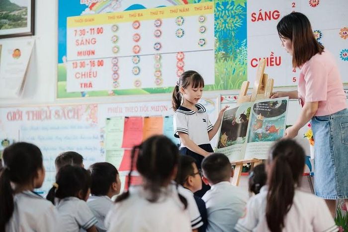  Một tiết đọc sách trong thư viện do Room to Read phối hợp với một trường tiểu học thực hiện. Ảnh: Room to Read Việt Nam. 