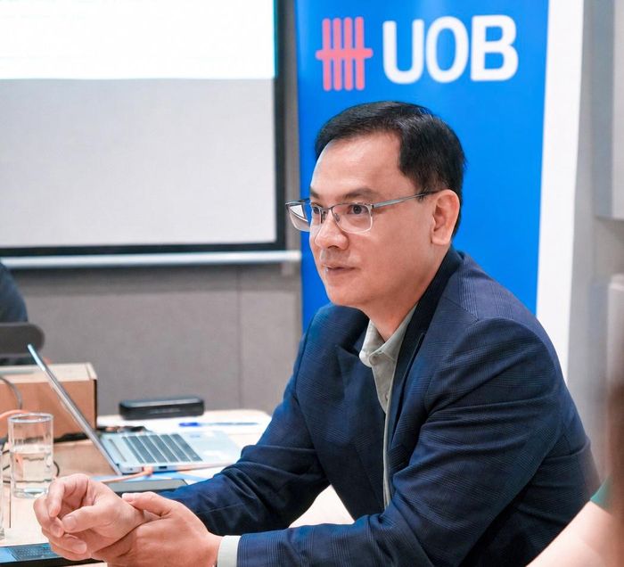  Ông Đinh Đức Quang, Giám đốc Khối Kinh doanh tiền tệ, Ngân hàng UOB Việt Nam, chia sẻ tại buổi đối thoại. Ảnh: UOB.