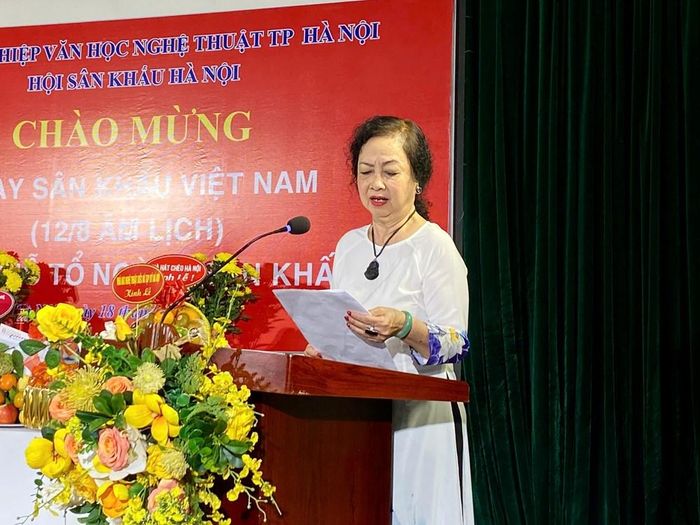 NSND Trần Thị Mai Hương phát biểu
