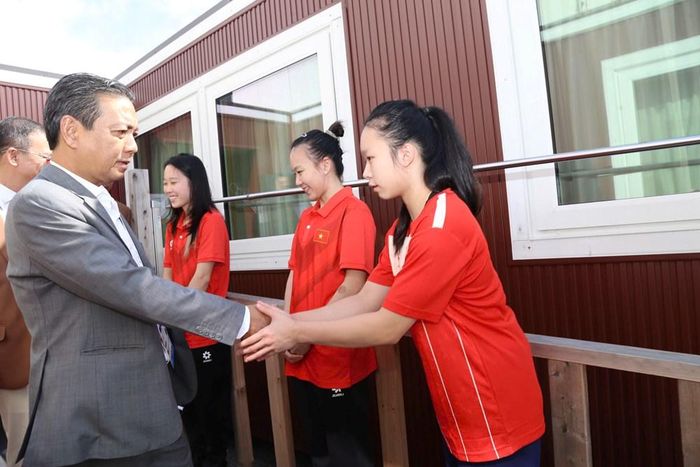Thứ trưởng Hoàng Đạo Cương thăm, động viên các vận động viên