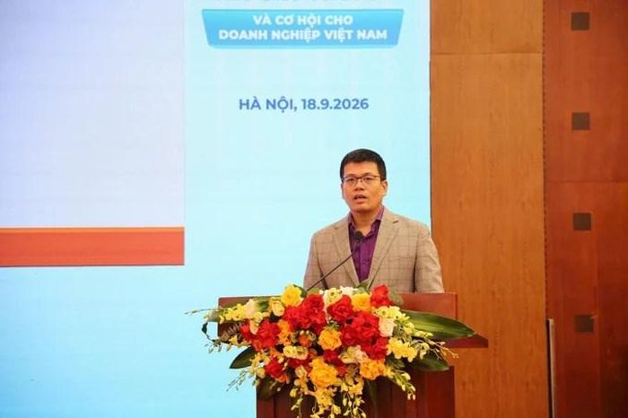 ThS. Nguyễn Anh Dương, Viện Nghiên cứu Chính sách và Chiến lược trình bày tại Diễn đàn