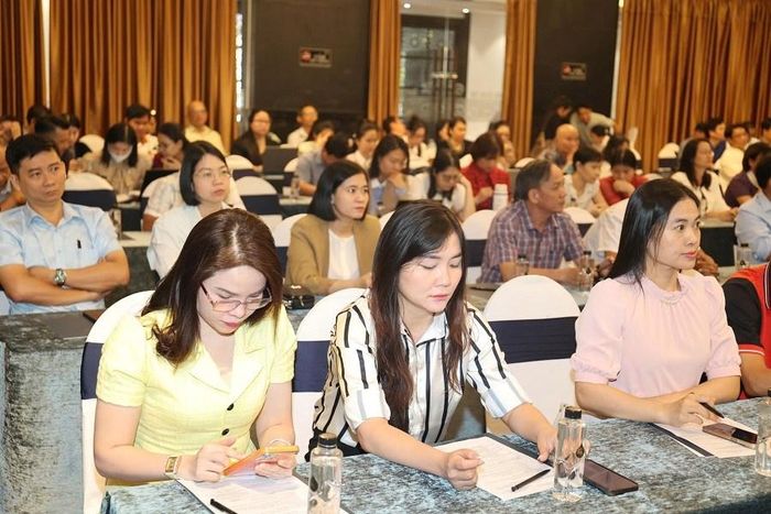 Hơn 160 đại biểu tham dự lớp tập huấn