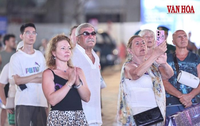 Lễ khai mạc An Hải Festival 2026 thu hút nhiều du khách quốc tế tham gia