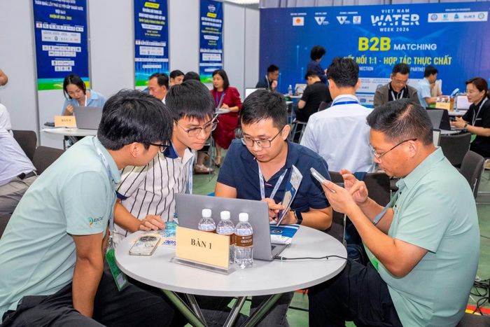 Các hoạt động B2B giao dịch giữa doanh nghiệp với doanh nghiệp trong Tuần lễ ngành nước Việt Nam 2026. Ảnh: VWSA.