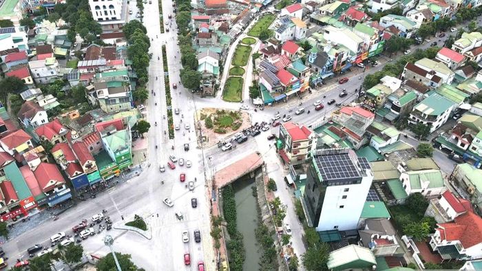 Mặt đường Nguyễn Sỹ Sách sẽ được mở rộng lên 10 làn xe. (Ảnh: HH)