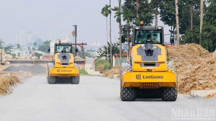 Đến thời điểm này, 2 gói thầu xây lắp dự án đường ven sông Cái thi công đạt từ 14-17% giá trị hợp đồng.