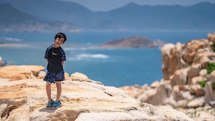 Cấu trúc địa chất độc đáo biến nơi đây thành "giáo cụ trực quan" khổng lồ, mở ra tiềm năng khai thác du lịch giáo dục môi trường, giúp học sinh, sinh viên tìm hiểu về địa lý và đa dạng sinh học.