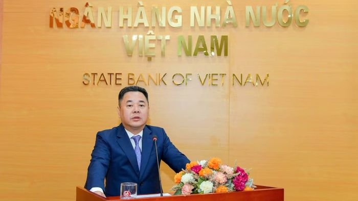 Phó Thống đốc Ngân hàng Nhà nước Việt Nam Nguyễn Ngọc Cảnh phát biểu khai mạc hội nghị. (Ảnh: ĐỨC KHANH)