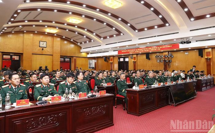 Các đại biểu dự buổi lễ. (Ảnh: QUỲNH HƯƠNG)