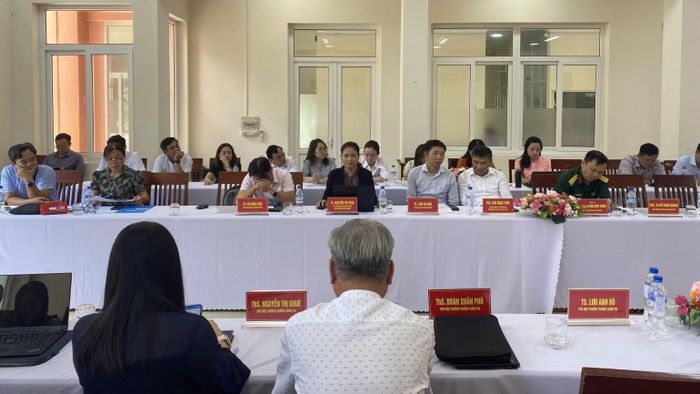 Các đại biểu tham dự hội thảo. (Ảnh: TẤN TOÀN)