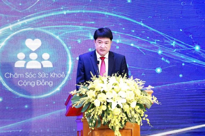 Giáo sư, Tiến sĩ Chu Hoàng Hà, Phó Chủ tịch Viện hàn lâm Khoa học và Công nghệ Việt Nam phát biểu tại Lễ ký kết. (Ảnh: XUÂN KỲ)