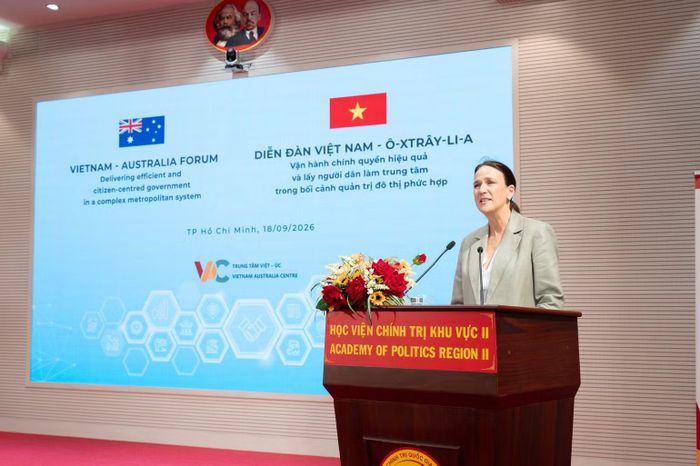 Bà Kate Wallace, Tổng Lãnh sự Australia tại Thành phố Hồ Chí Minh chia sẻ tại diễn đàn. (Ảnh: Đại sứ quán Australia tại Việt Nam)