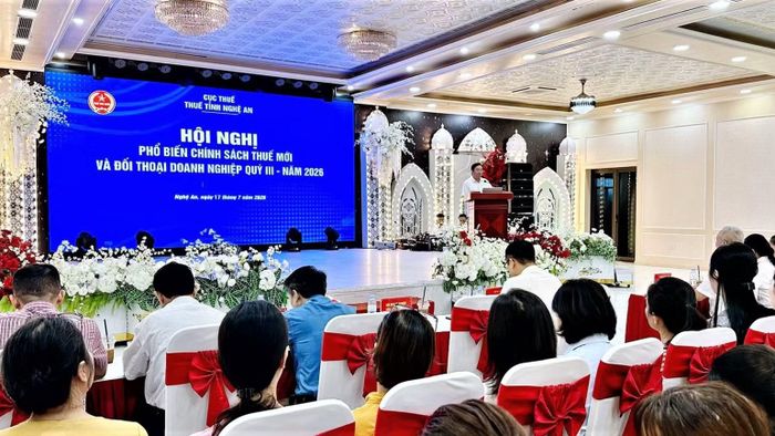 Ngành thuế Nghệ An triển khai nhiều giải pháp nhằm tăng cường quản lý rủi ro, khai thác hiệu quả nguồn thu, chống thất thu và nuôi dưỡng nguồn thu bền vững. (Ảnh: TNA)