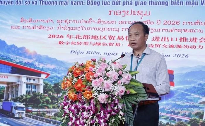 Ông Nguyễn Chí Ba, Phó Chủ tịch Thường trực Hiệp hội Doanh nghiệp tỉnh Điện Biên phát biểu tại hội nghị. (Ảnh: LÊ LAN)