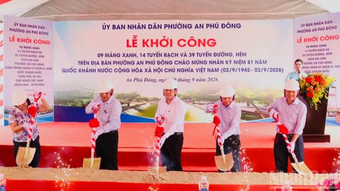 Phường An Phú Đông vừa khởi công một loạt công trình. (Ảnh: Vương Lê)