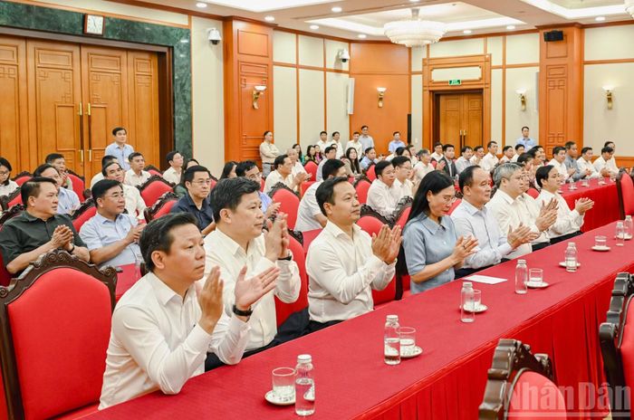 Các đại biểu dự hội nghị. (Ảnh: DUY LINH)
