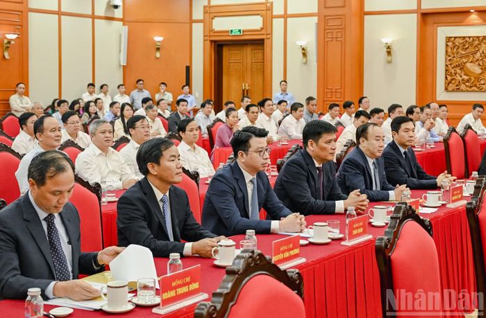 Các đại biểu dự hội nghị. (Ảnh: DUY LINH)