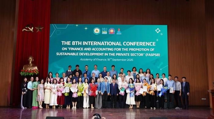 Các đại biểu tham dự Hội thảo Khoa học quốc tế “Tài chính-Kế toán thúc đẩy kinh tế tư nhân phát triển nhanh và bền vững”. (Ảnh: PV)