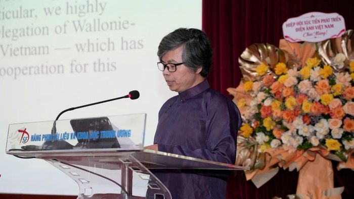 Nghệ sĩ Ưu tú Trịnh Quang Tùng, Phó Tổng Giám đốc phụ trách Hãng phim Tài liệu và Khoa học Trung ương phát biểu khai mạc. (Ảnh: Ban tổ chức)