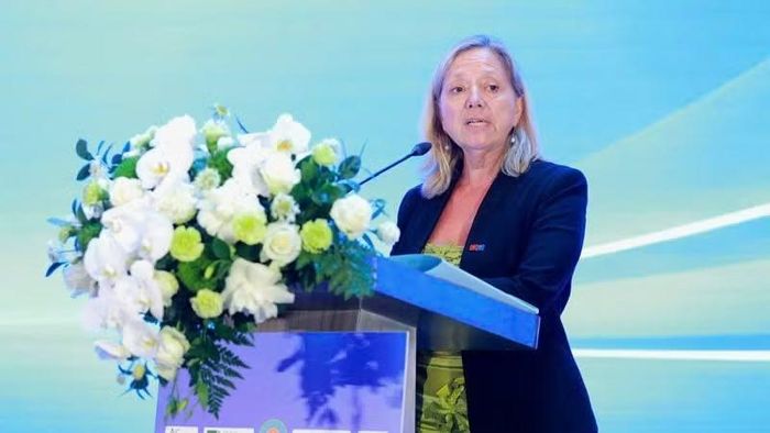 Bà Mariam J. Sherman phát biểu tại hội nghị. (Ảnh: VŨ ANH)