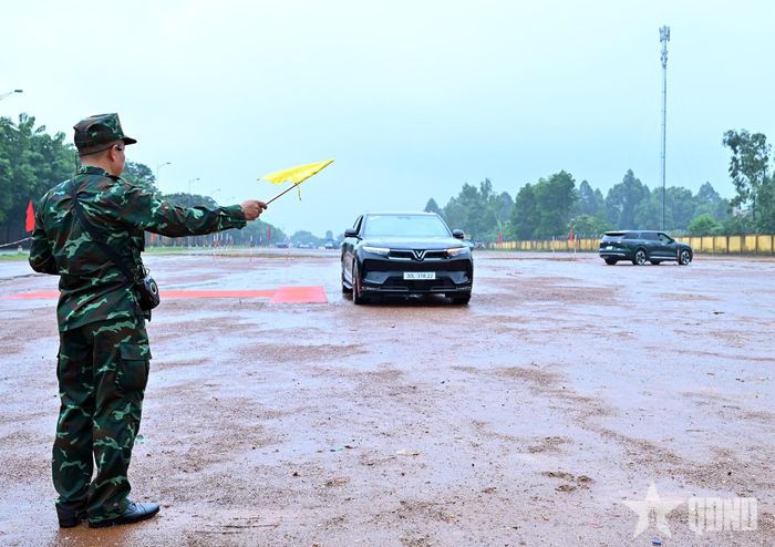  Thực hành mẫu trên phương tiện.