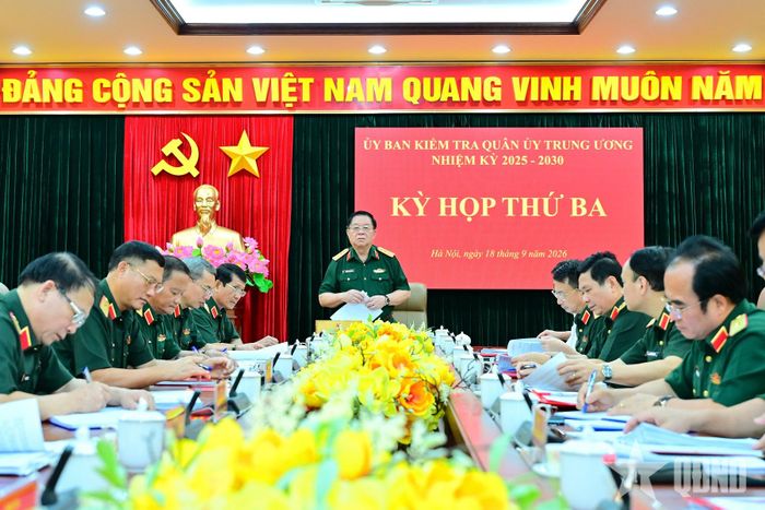 Đại tướng Nguyễn Trọng Nghĩa chủ trì kỳ họp thứ ba.