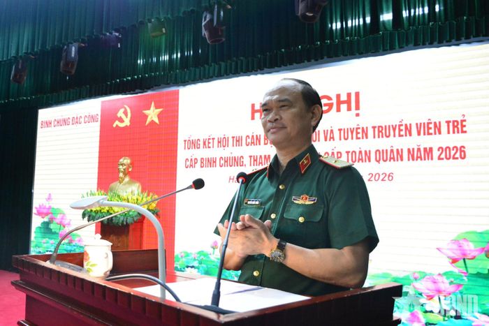  Thiếu tướng Nguyễn Quốc Duẩn phát biểu chỉ đạo hội nghị.