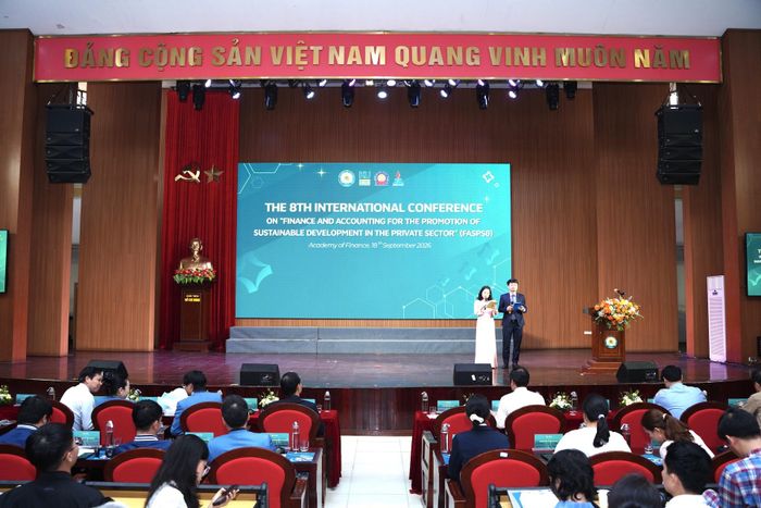   Quang cảnh hội thảo. 