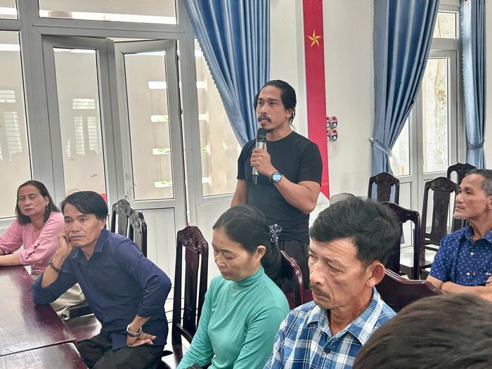 Chủ tịch UBND phường Hải Vân Nguyễn Thúc Dũng phát biểu tại hội nghị.