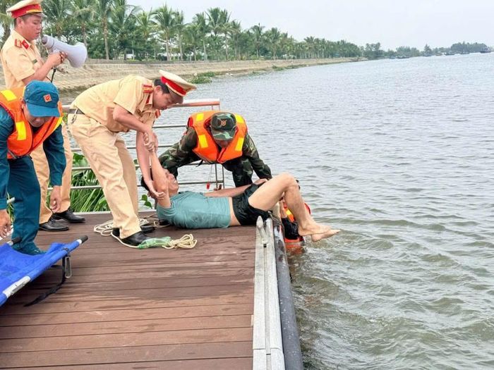 Các thành viên tham gia tập huấn