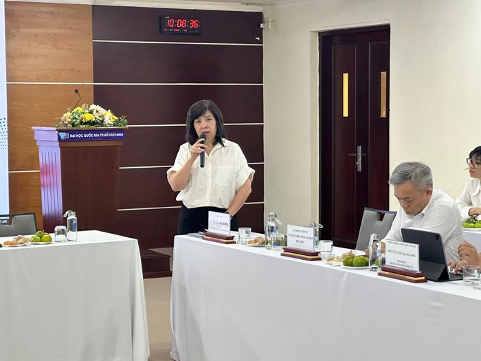  Bà Trần Thu Hằng, Vụ trưởng Vụ Quy hoạch - Kiến trúc, Bộ Xây dựng phát biểu tại hội thảo. Ảnh: THANH HIỀN 