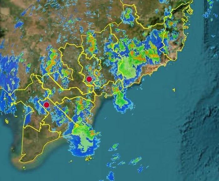 Ảnh radar thời tiết khu vực Nam bộ cho thấy nhiều nơi đang mưa lúc 17 giờ ngày 18-9. Nguồn: chụp lại màn hình