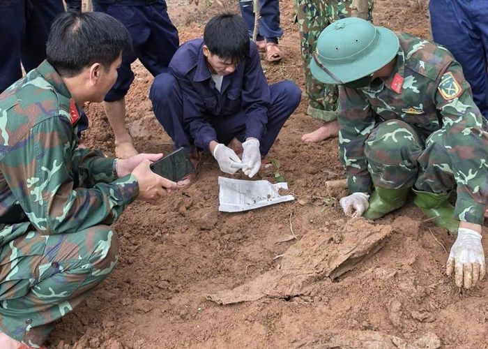  Phát hiện nhiều di vật 