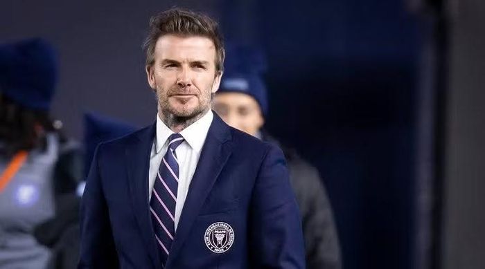 David Beckham khẳng định: “Theo quan điểm của tôi, Messi nên giành Quả bóng Vàng”.