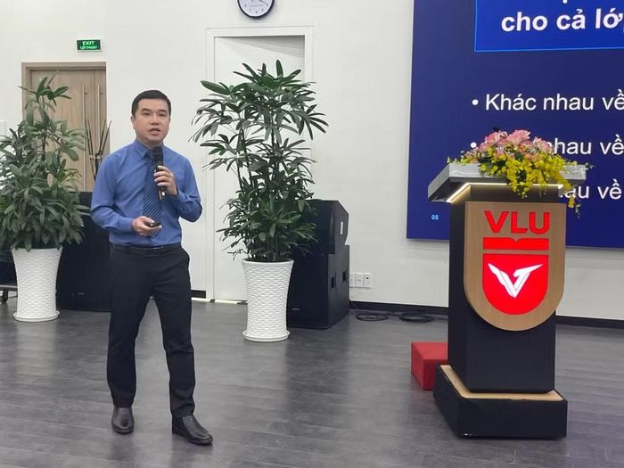 Các chuyên gia phát biểu tham luận tại hội thảo. Ảnh: Hà An.