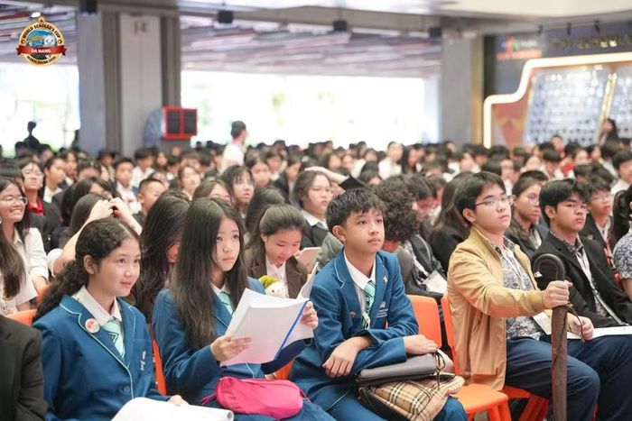 Học sinh đa quốc gia tham dự vòng Global World Scholar’s Cup tại Đà Nẵng.