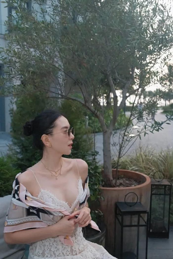 MC Mai Ngọc ngày càng quyến rũ.
