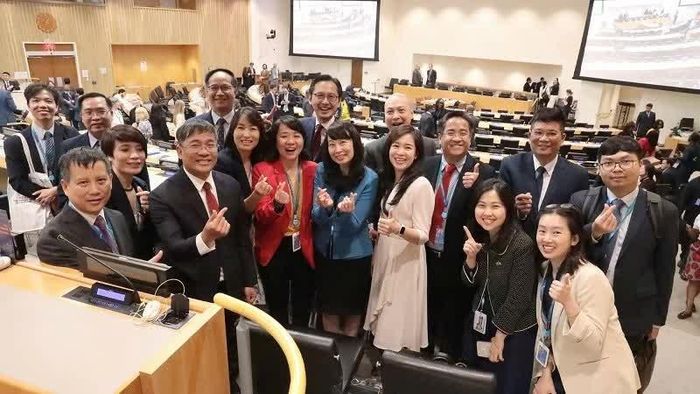 PGS.TS. Nguyễn Thị Lan Anh, Phó Giám đốc Học viện Ngoại giao, ứng cử viên của Việt Nam, đã trúng cử vào vị trí Thẩm phán Tòa án Luật Biển Quốc tế (ITLOS) nhiệm kỳ 2026–2035 với số phiếu cao nhất khu vực Châu Á - Thái Bình Dương. (Ảnh: Chu Văn)