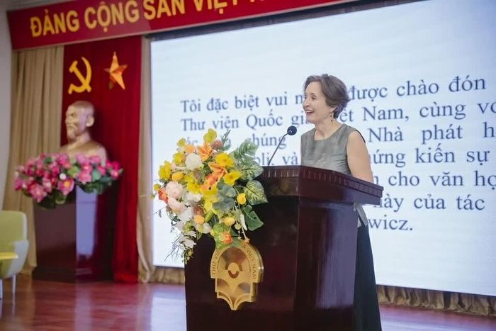 Đại sứ Ba Lan tại Việt Nam Joanna Skoczek phát biểu tại sự kiện. (Nguồn: BTC)