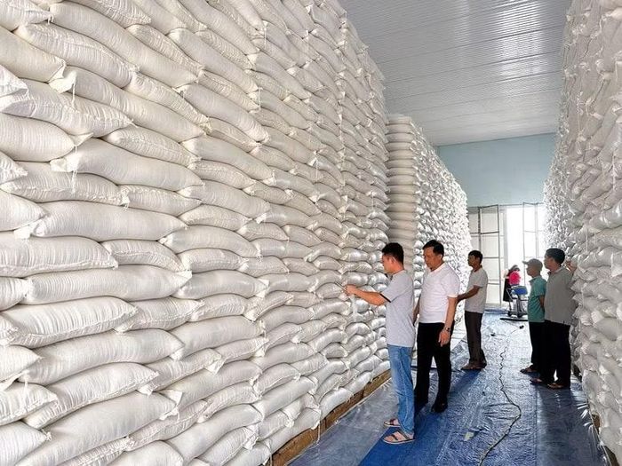 Đề xuất cơ chế mới xuất hàng dự trữ có hoàn trả. Ảnh: Nguyenke