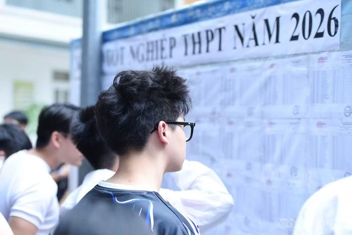 Từ năm 2028, Bộ dự kiến mỗi ngành, chương trình chỉ sử dụng một phương thức tuyển sinh. Như vậy, một ngành sẽ không đồng thời dùng nhiều cách xét tuyển như điểm thi tốt nghiệp THPT, học bạ và điểm thi đánh giá năng lực như hiện nay.