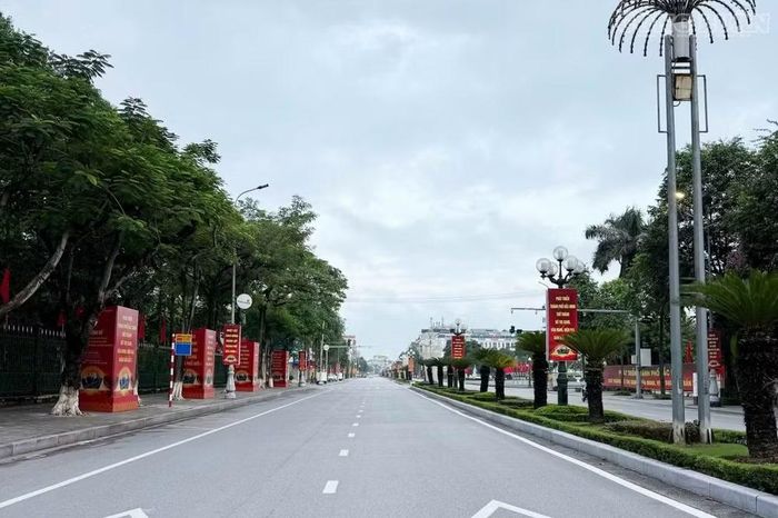 Không gian đô thị trung tâm được chỉnh trang, vệ sinh và hoàn thiện cảnh quan. Ảnh: Thanh Thắng