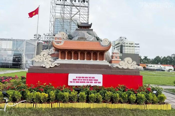  Mô hình giới thiệu quần thể di tích và danh thắng Yên Tử, Vĩnh Nghiêm, Côn Sơn - Kiếp Bạc. ﻿Ảnh: Thanh Thắng 