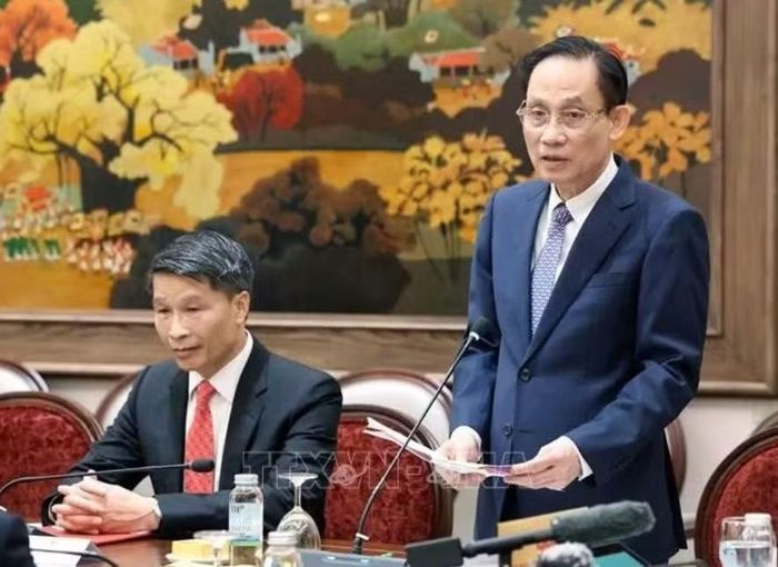 Đồng chí Lê Hoài Trung, Uỷ viên Bộ Chính trị, Bộ trưởng Bộ Ngoại giao phát biểu. Ảnh: Thống Nhất/TTXVN